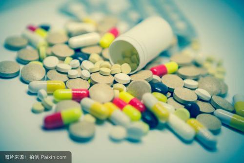 女性白癜風(fēng)病診療要注意哪些方面呢？